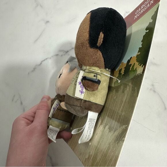 Hallmark Itty Bittys Walking Dead Carol & Morgan Plush Set NWT One Size Zombie - Picture 12 of 12